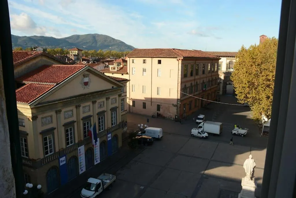 Apartment Giglio E Tulipani - Appartamento In Centro Con Splendidi Affacci Lucca